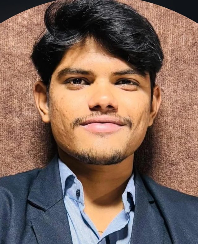 Abhishek Pandey, Founder and Web Developer of LaxIT